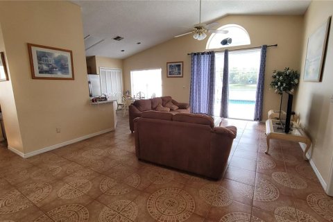 Villa ou maison à vendre à Kissimmee, Floride: 4 chambres, 207.17 m2 № 2299241 - photo 17