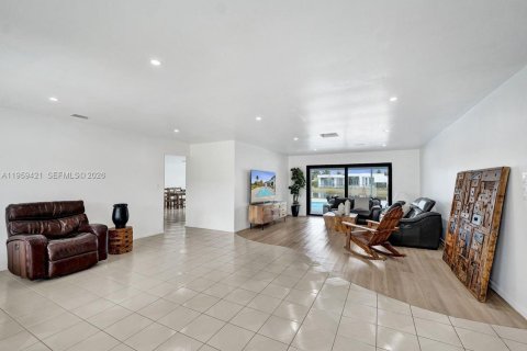 Купить виллу или дом в Уэстон, Флорида 4 спальни, 222.59м2, № 2019841 - фото 9