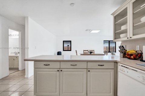 Купить виллу или дом в Уэстон, Флорида 4 спальни, 222.59м2, № 2019841 - фото 25