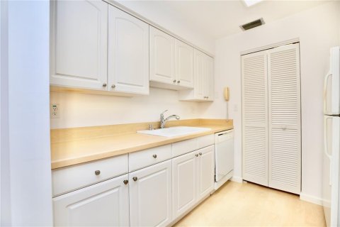 Condominio en venta en Belleair, Florida, 2 dormitorios, 99.87 m2 № 2209434 - foto 8