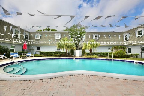 Condominio en venta en Belleair, Florida, 2 dormitorios, 99.87 m2 № 2209434 - foto 2