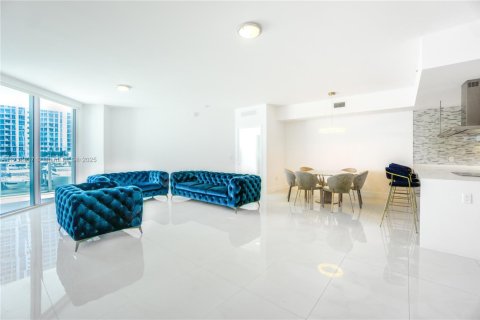 Condominio en venta en North Miami Beach, Florida, 2 dormitorios, 154.87 m2 № 2089249 - foto 5