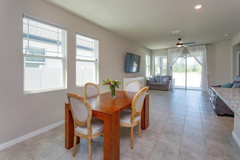 House in Clermont, Florida 3 bedrooms, 139.54 sq.m. № 1625523 - photo 6