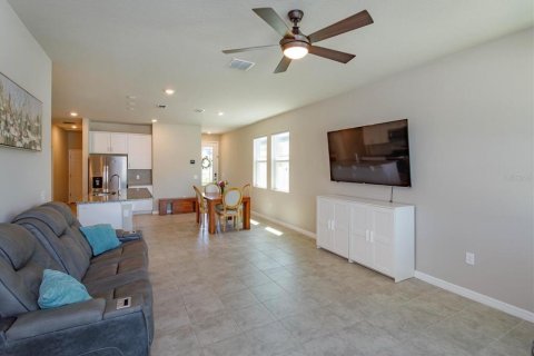 House in Clermont, Florida 3 bedrooms, 139.54 sq.m. № 1625523 - photo 15