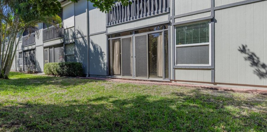 Condo in Hobe Sound, Florida, 2 bedrooms № 1151388