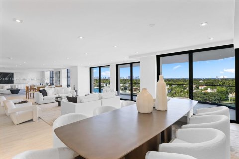 Condo in Miami Beach, Florida, 5 bedrooms  № 1971331 - photo 9
