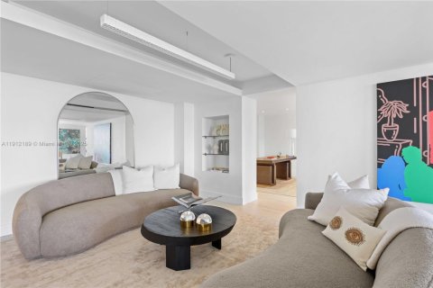 Condo in Miami Beach, Florida, 5 bedrooms  № 1971331 - photo 27
