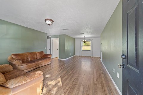 House in Ocala, Florida 3 bedrooms, 106.28 sq.m. № 1442173 - photo 3