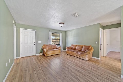House in Ocala, Florida 3 bedrooms, 106.28 sq.m. № 1442173 - photo 6