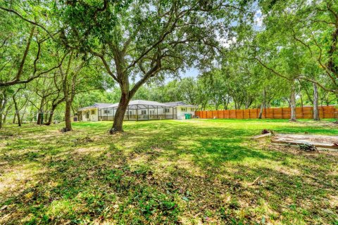 House in Pinecrest, Florida 5 bedrooms, 248.05 sq.m. № 2084066 - photo 24