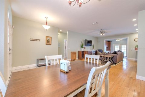 Casa en venta en Brandon, Florida, 3 dormitorios, 161.37 m2 № 1901963 - foto 8