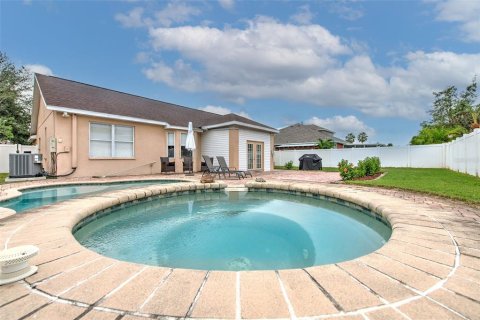 Casa en venta en Brandon, Florida, 3 dormitorios, 161.37 m2 № 1901963 - foto 28