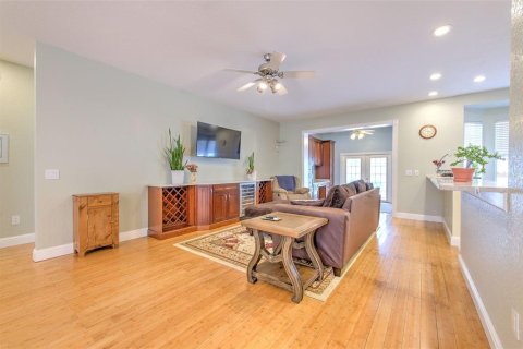 Casa en venta en Brandon, Florida, 3 dormitorios, 161.37 m2 № 1901963 - foto 10