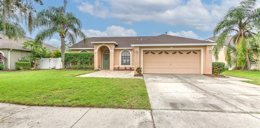 Casa en Brandon, Florida 3 dormitorios, 161.37 m2 № 1901963