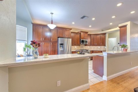 Casa en venta en Brandon, Florida, 3 dormitorios, 161.37 m2 № 1901963 - foto 14