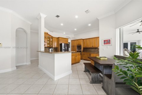 Casa en venta en Miami, Florida, 6 dormitorios № 1986482 - foto 19