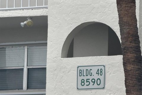 Copropriété à louer à Sunrise, Floride: 2 chambres, 78.97 m2 № 2001139 - photo 5