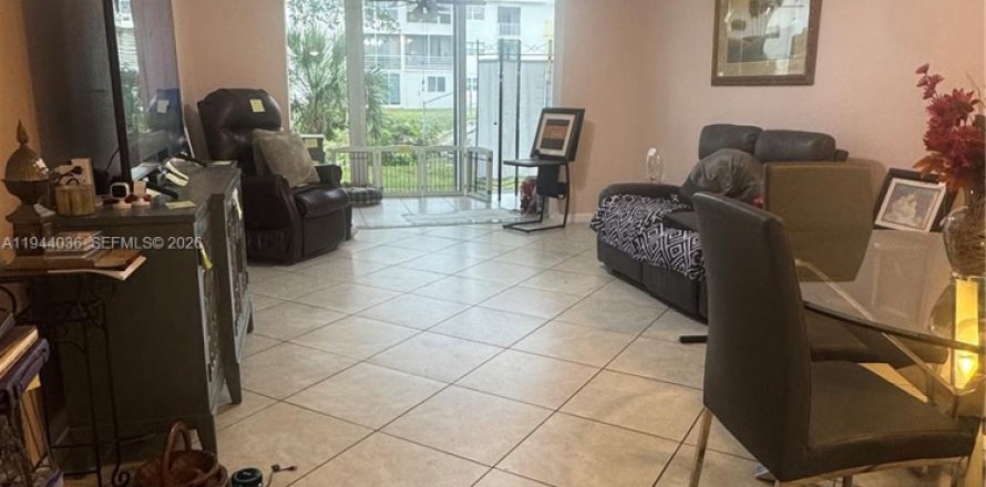 Condo à Sunrise, Floride, 2 chambres  № 2001139