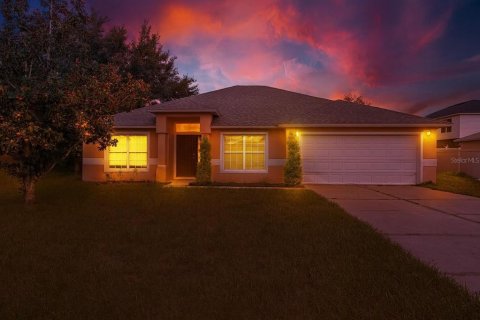 House in Kissimmee, Florida 3 bedrooms, 165.83 sq.m. № 1851148 - photo 27