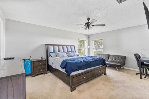 House in Kissimmee, Florida 3 bedrooms, 165.83 sq.m. № 1851148 - photo 21