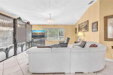 House in Loxahatchee Groves, Florida 4 bedrooms, 289.3 sq.m. № 1811624 - photo 26