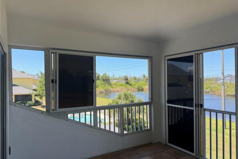 Condo in Rotonda, Florida, 3 bedrooms  № 1687511 - photo 23