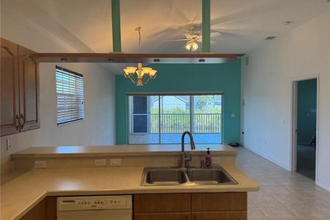 Condo in Rotonda, Florida, 3 bedrooms  № 1687511 - photo 8