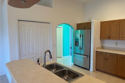 Condo in Rotonda, Florida, 3 bedrooms  № 1687511 - photo 12