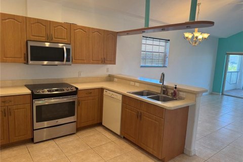 Condo in Rotonda, Florida, 3 bedrooms  № 1687511 - photo 7