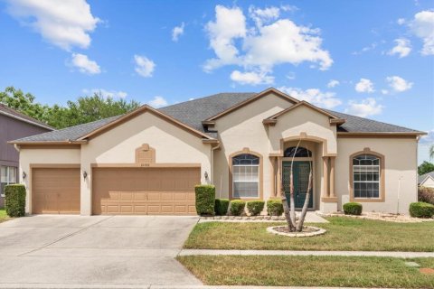 House in Orlando, Florida 5 bedrooms, 248.14 sq.m. № 2110894
