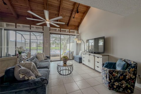 Touwnhouse à vendre à Pembroke Pines, Floride: 3 chambres, 140.38 m2 № 1944015 - photo 16