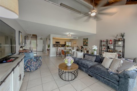 Touwnhouse à vendre à Pembroke Pines, Floride: 3 chambres, 140.38 m2 № 1944015 - photo 17