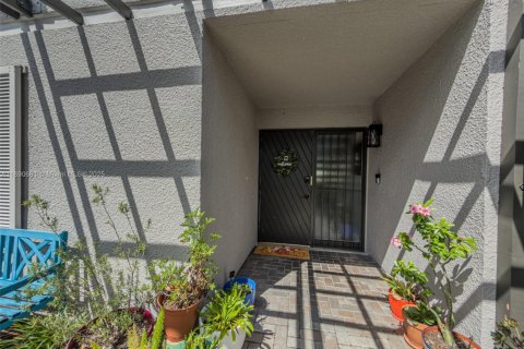 Touwnhouse à vendre à Pembroke Pines, Floride: 3 chambres, 140.38 m2 № 1944015 - photo 7
