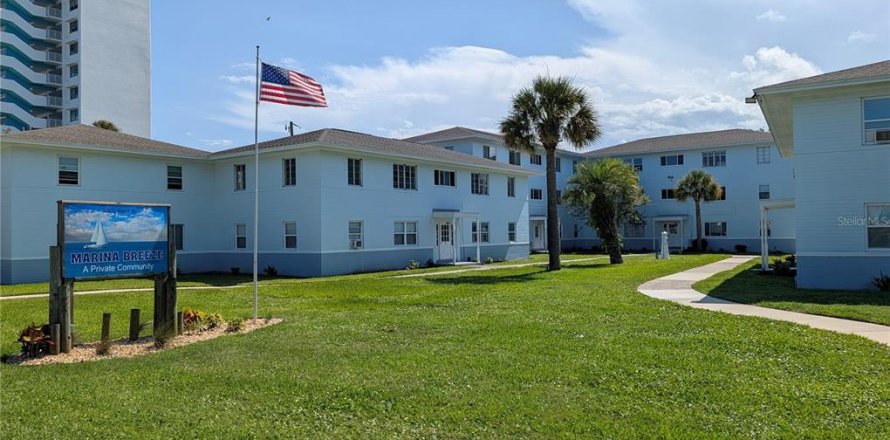 Condo à Daytona Beach, Floride, 2 chambres № 2097683