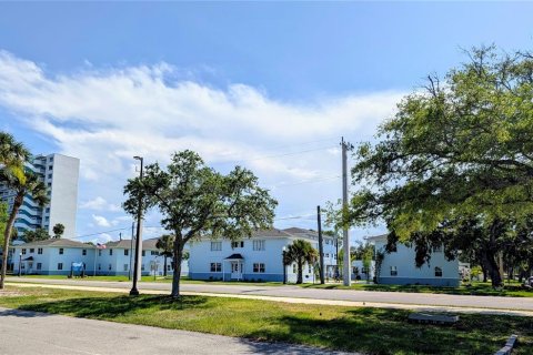 Copropriété à vendre à Daytona Beach, Floride: 2 chambres, 69.68 m2 № 2097683 - photo 24