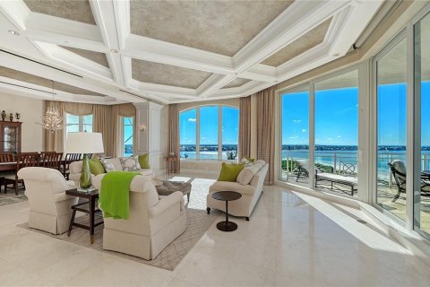 Condo in Sarasota, Florida, 4 bedrooms  № 2425651 - photo 14