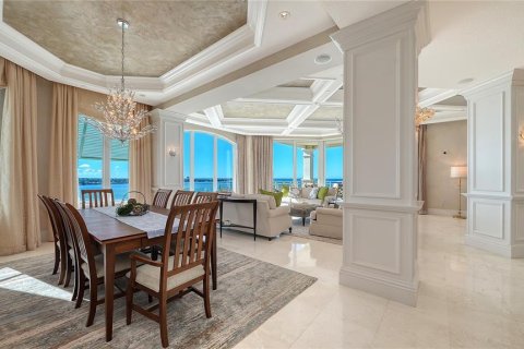 Condo in Sarasota, Florida, 4 bedrooms  № 2425651 - photo 15