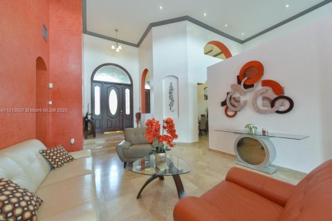 Villa ou maison à vendre à Miami, Floride: 5 chambres, 314.47 m2 № 1762817 - photo 16