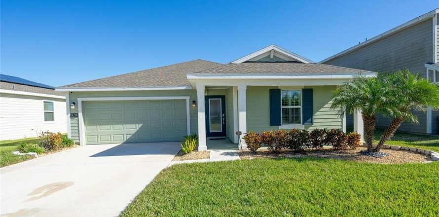 Villa ou maison à Haines City, Floride 3 chambres, 144.46 m2 № 1614586