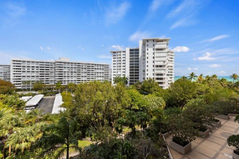 Condo in Key Biscayne, Florida, 2 bedrooms  № 2040911 - photo 18