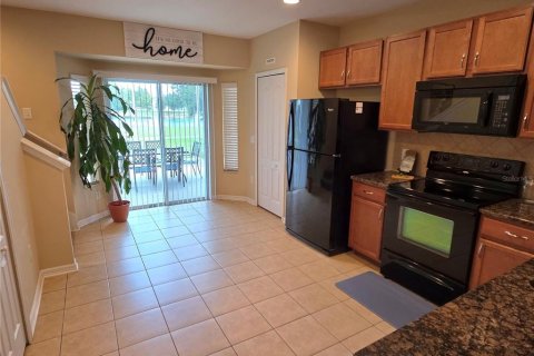 Townhouse in Spring Hill, Florida 2 bedrooms, 114.83 sq.m. № 2383889 - photo 10