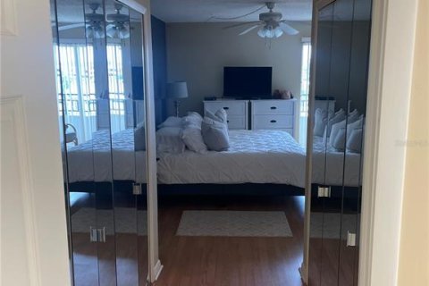 Condo in Clearwater, Florida, 2 bedrooms  № 759586 - photo 9