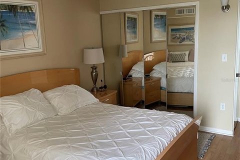 Condo in Clearwater, Florida, 2 bedrooms  № 759586 - photo 14