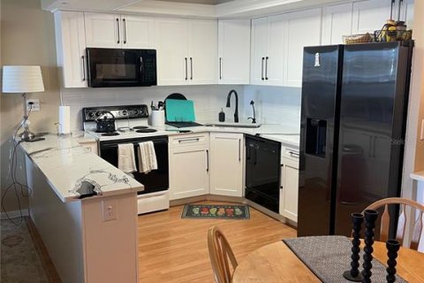 Condo in Clearwater, Florida, 2 bedrooms  № 759586 - photo 21