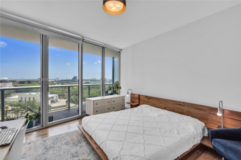 Condo in Miami, Florida, 2 bedrooms  № 1840729 - photo 12