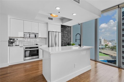Condo in Miami, Florida, 2 bedrooms  № 1840729 - photo 9