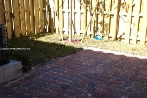 Купить кондоминиум в Хомстед, Флорида 2 спальни, 113.71м2, № 1971167 - фото 19