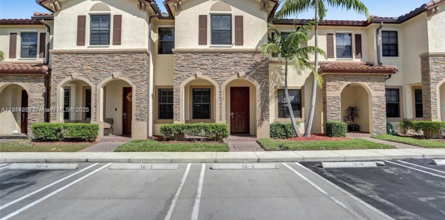 Кондоминиум с 2 спальнями в Хомстед, Флорида № 1971167