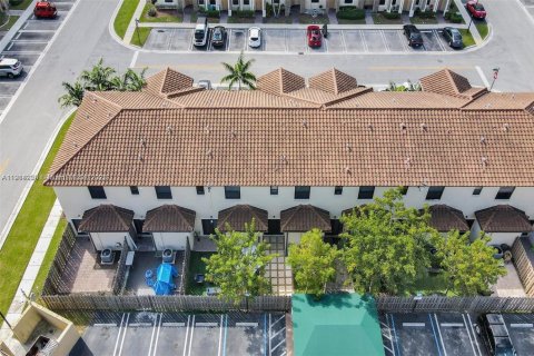 Купить кондоминиум в Хомстед, Флорида 2 спальни, 113.71м2, № 1971167 - фото 6