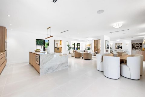 Villa ou maison à vendre à Pinecrest, Floride: 4 chambres, 253.53 m2 № 2418076 - photo 9